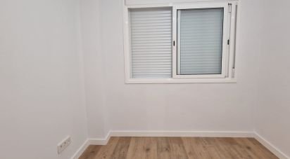 Pis 3 habitacions de 79 m² a Cornella de Llobregat (08940)