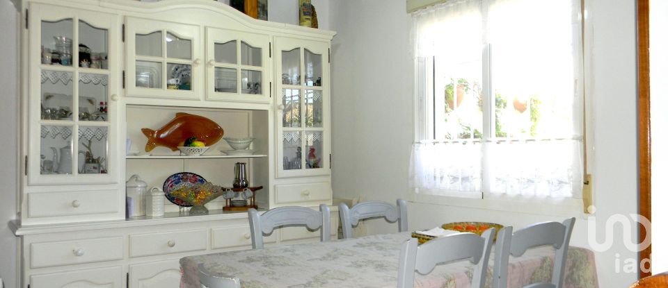 Cottage 4 bedrooms of 284 m² in Chiclana de la Frontera (11130)