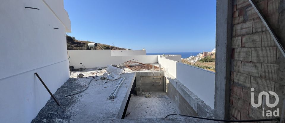 Xalet 3 habitacions de 200 m² a Torrox Costa (29793)