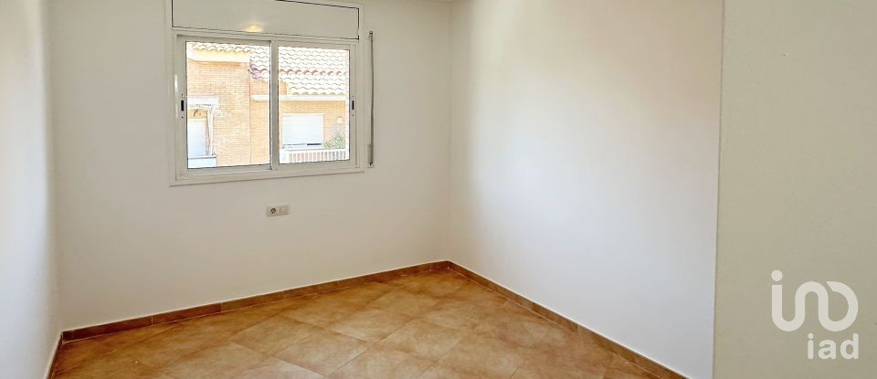 Casa 4 habitacions de 126 m² a Rubí (08191)