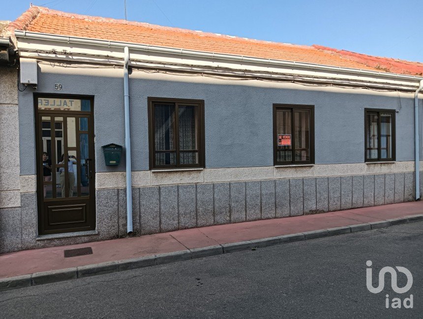 House 3 bedrooms of 99 m² in La Bañeza (24750)