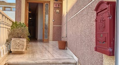 Town house 4 bedrooms of 98 m² in Los Palacios (03179)