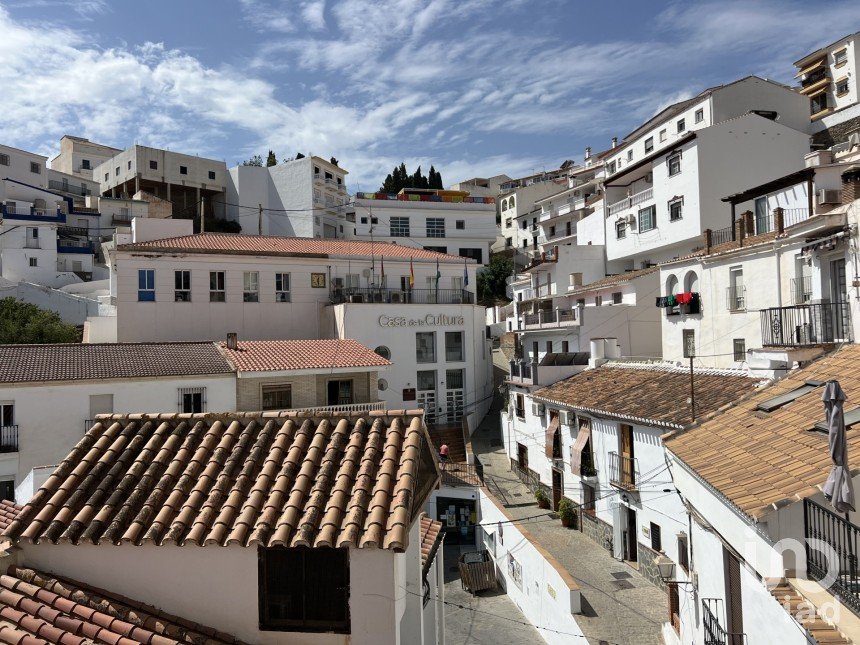 Casa adossada 3 habitacions de 264 m² a Almáchar (29718)