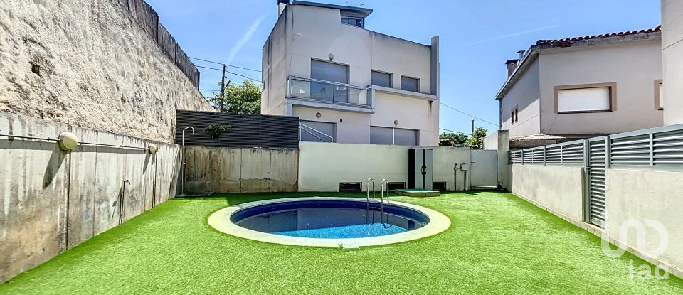 Casa 4 habitacions de 174 m² a El Masnou (08320)