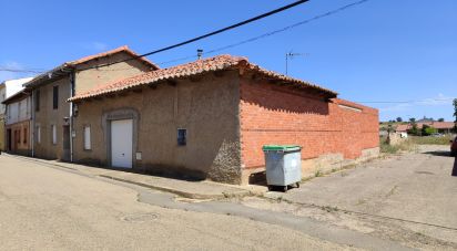 Casa de poble 3 habitacions de 160 m² a Estebanez de La Calzada (24288)