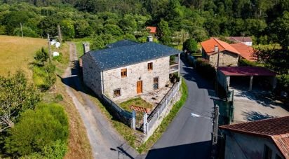 Maison 3 chambres de 273 m² à Vilarmaior (15637)