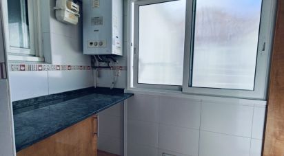 Pis 4 habitacions de 82 m² a Les Roquetes (08812)