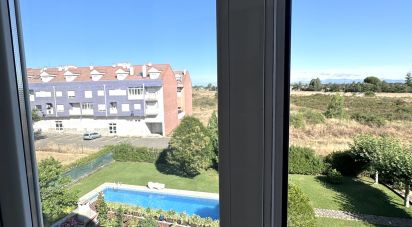 Duplex 4 bedrooms of 120 m² in La Virgen del Camino (24198)