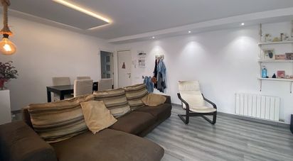 Pis 3 habitacions de 92 m² a Terrassa (08225)