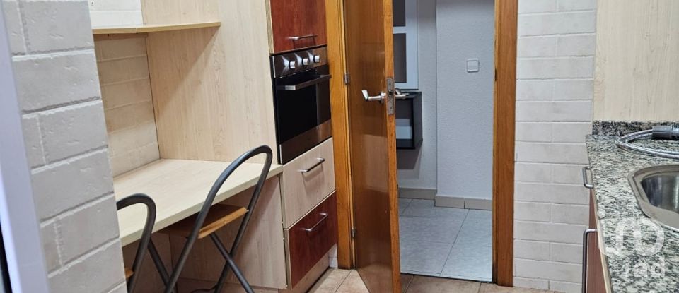 Immeuble 3 chambres de 70 m² à Segur de Calafell (43882)