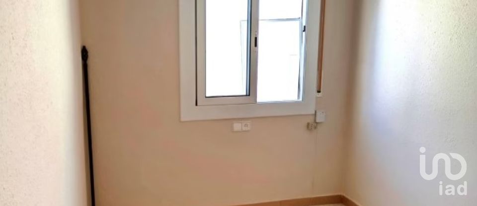 Immeuble 3 chambres de 70 m² à Segur de Calafell (43882)