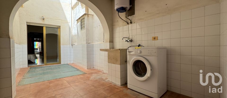 Gîte 5 chambres de 180 m² à Pego (03780)