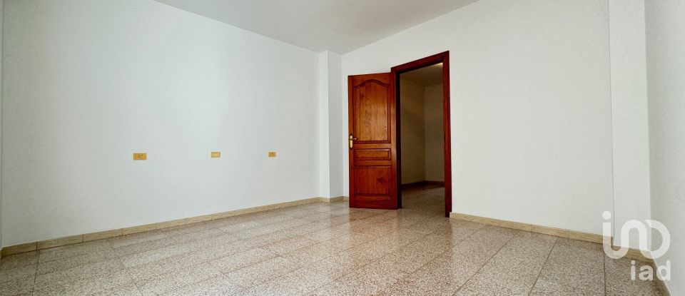 Gîte 5 chambres de 180 m² à Pego (03780)