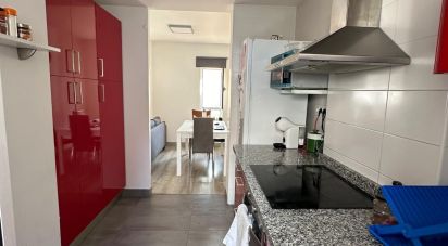 Superfície variada 3 habitacions de 80 m² a León (24007)