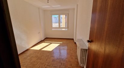 Apartment 4 bedrooms of 115 m² in León (24002)