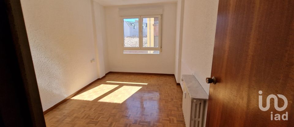 Apartment 4 bedrooms of 115 m² in León (24002)