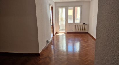 Apartment 4 bedrooms of 115 m² in León (24002)