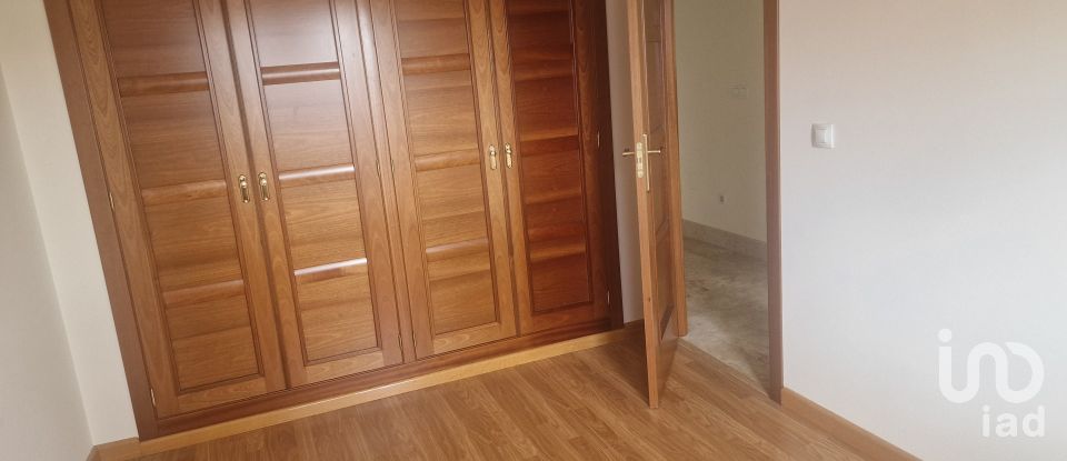 Maison 0 chambre de 220 m² à Trobajo del Camino (24010)