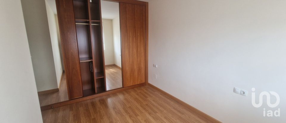 Maison 0 chambre de 220 m² à Trobajo del Camino (24010)