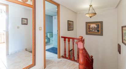 Gîte 5 chambres de 192 m² à Almoradí (03160)