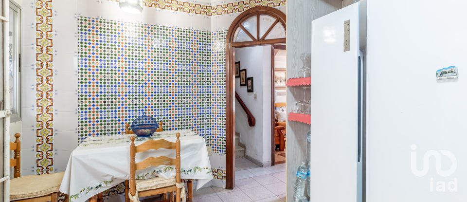 Gîte 5 chambres de 192 m² à Almoradí (03160)