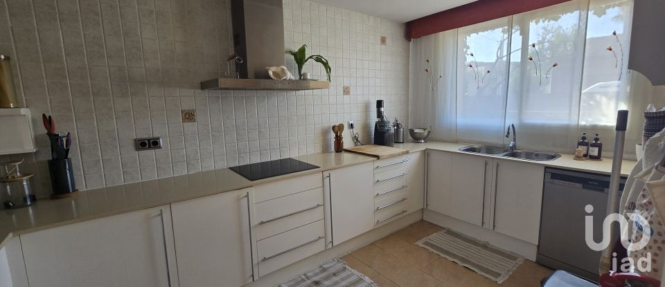 Maison 4 chambres de 250 m² à Santa Perpètua de Mogoda (08130)