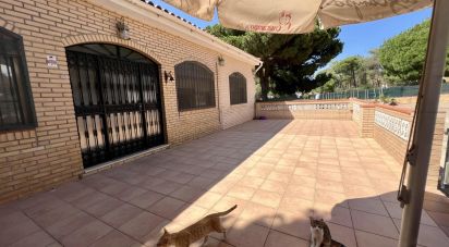 Cottage 8 bedrooms of 666 m² in La Redondela (21430)