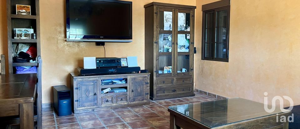 Cottage 8 bedrooms of 666 m² in La Redondela (21430)