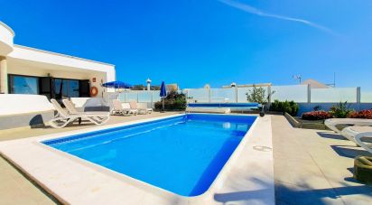 House 3 bedrooms of 145 m² in Playa Blanca (35580)