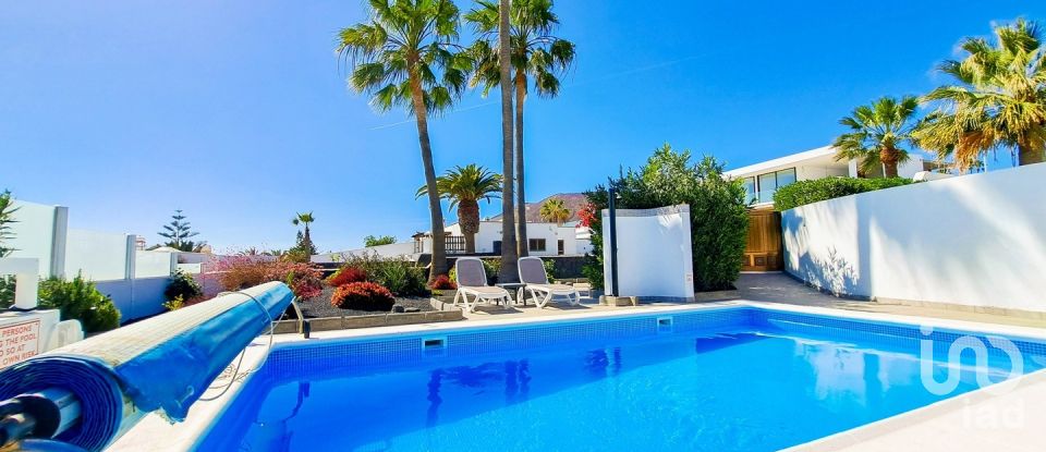 House 3 bedrooms of 145 m² in Playa Blanca (35580)