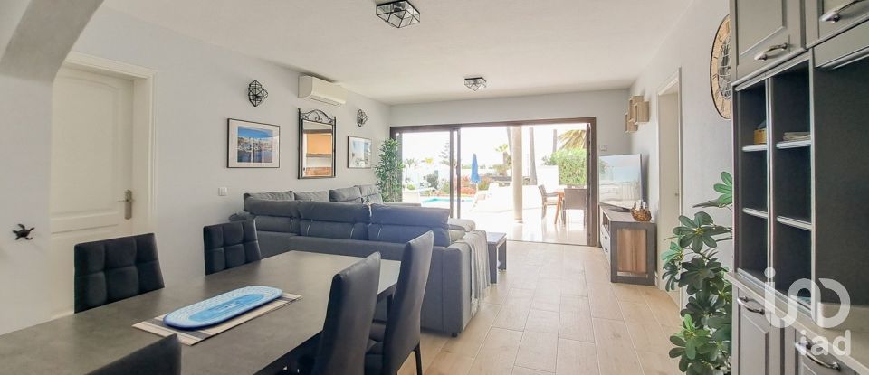 Maison 3 chambres de 145 m² à Playa Blanca (35580)