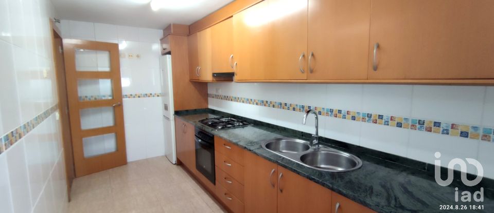 Apartment 3 bedrooms of 96 m² in Onda (12200)