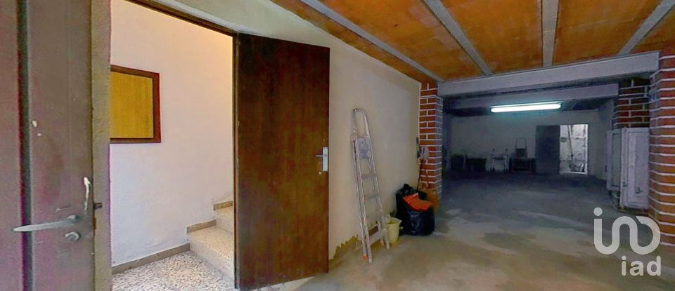 Gîte 3 chambres de 296 m² à Vallmoll (43144)