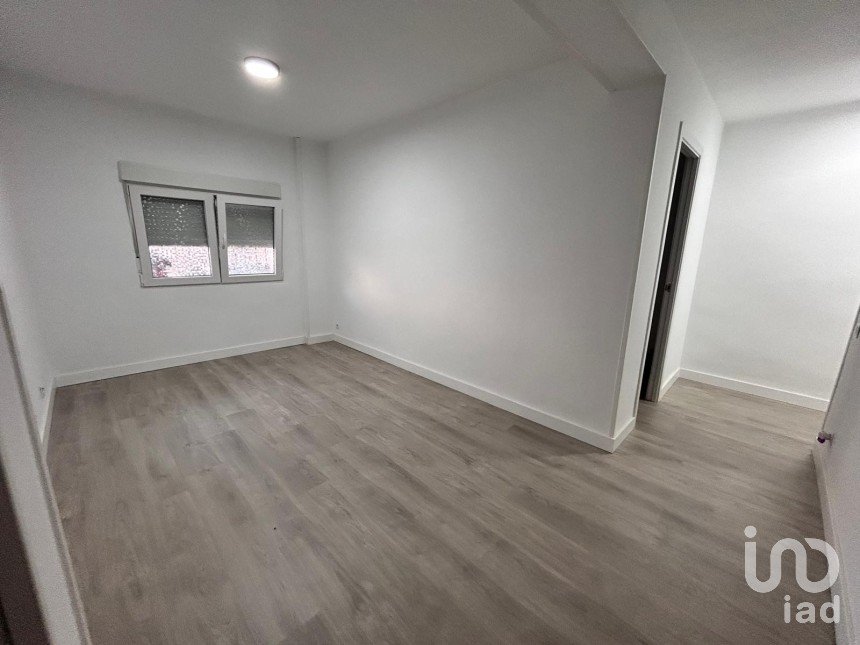 Pis 3 habitacions de 61 m² a Alcalá de Henares (28803)