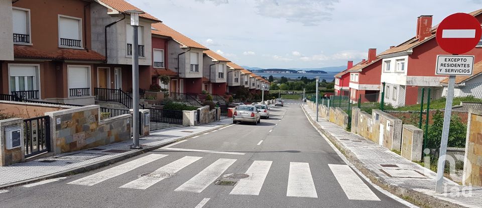 Casa 4 habitaciones de 300 m² en Vilalonga (36990)