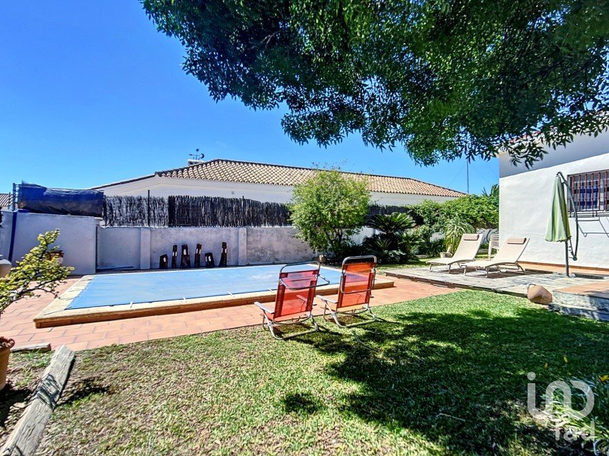 Gîte 4 chambres de 192 m² à Chiclana de la Frontera (11130)