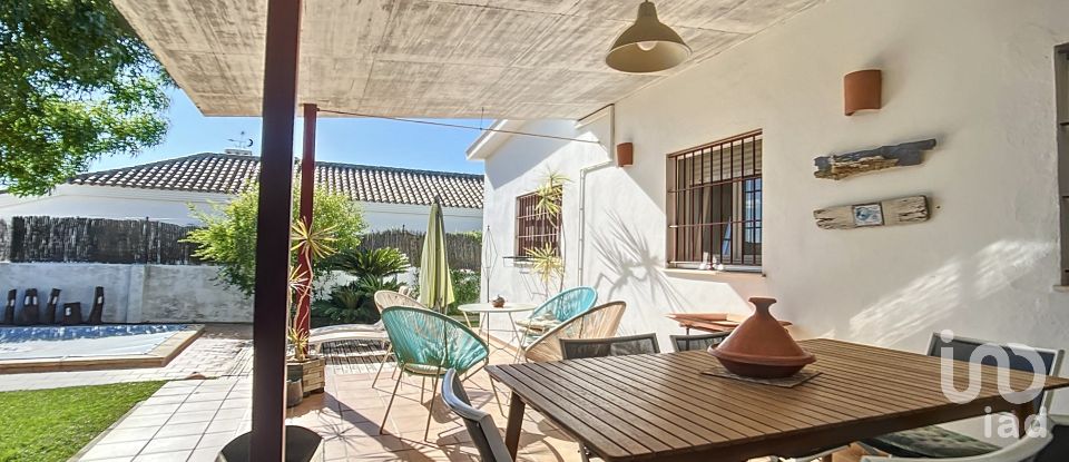 Gîte 4 chambres de 192 m² à Chiclana de la Frontera (11130)