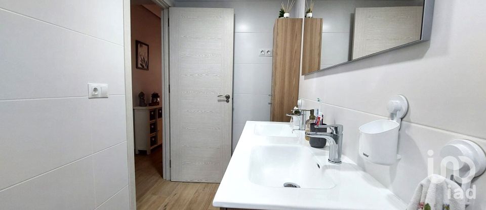 Pis 2 habitacions de 80 m² a Mutxamel (03110)