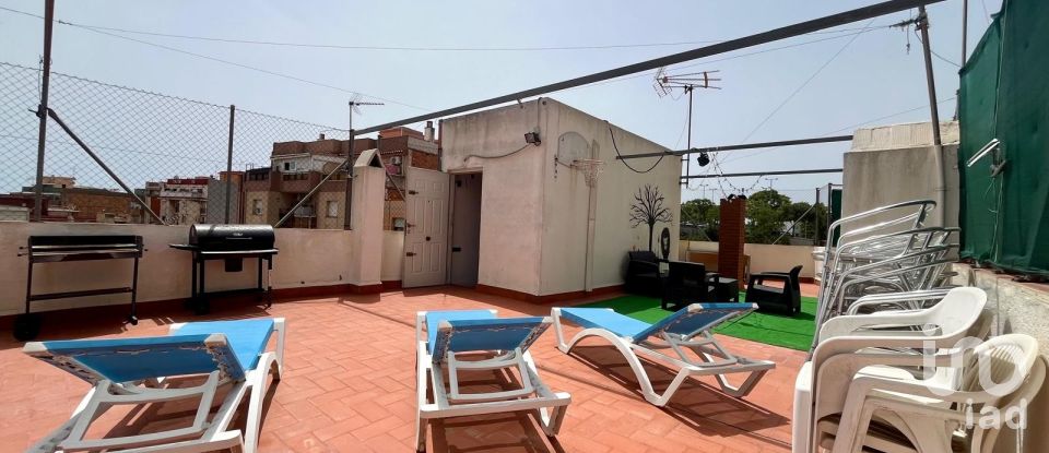 Duplex 5 bedrooms of 200 m² in Badalona (08917)