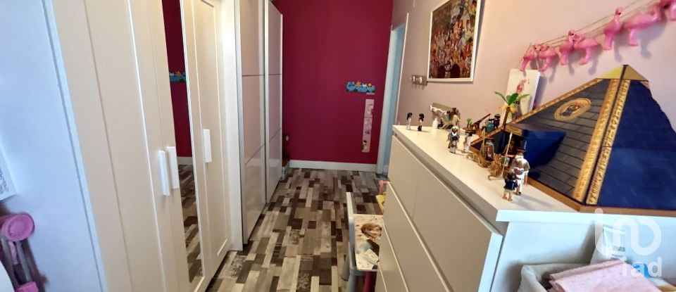 Pis 4 habitacions de 114 m² a Sabadell (08204)