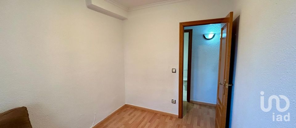 Pis 3 habitacions de 73 m² a Parets del Vallès (08150)