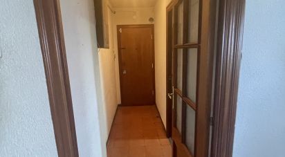 Pis 3 habitacions de 60 m² a Barcelona (08042)