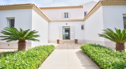 Casa 4 habitacions de 270 m² a Oliva (46780)