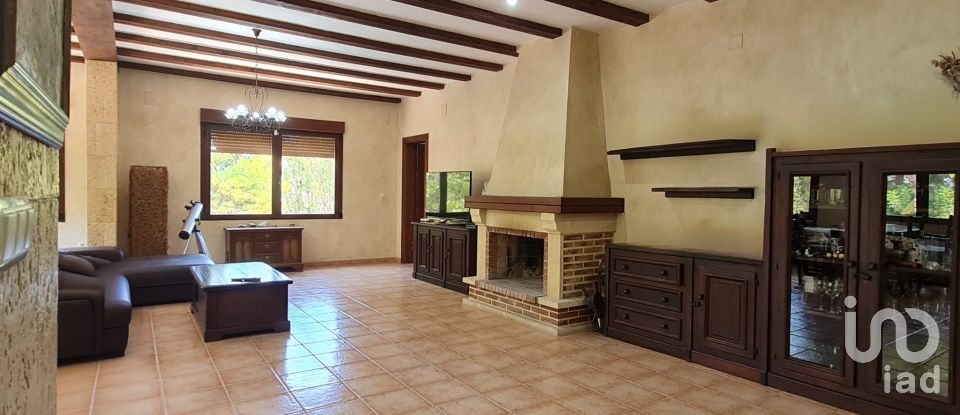 Châlet 3 chambres de 566 m² à Crevillent (03330)