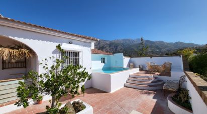 House 4 bedrooms of 320 m² in Canillas de Aceituno (29716)