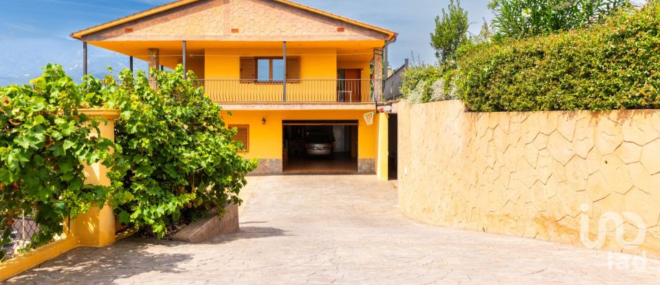 Cottage 5 bedrooms of 300 m² in Riells i Viabrea (17404)