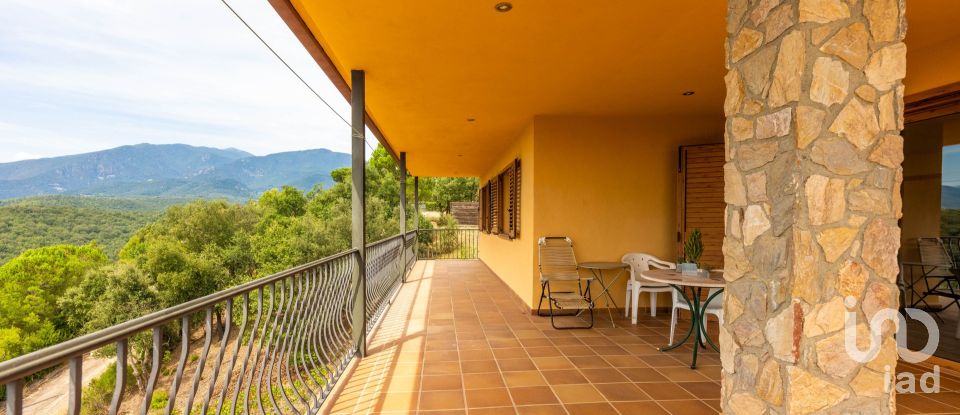 Cottage 5 bedrooms of 300 m² in Riells i Viabrea (17404)