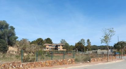 Terreno de 1.068 m² en Sant Esteve Sesrovires (08635)