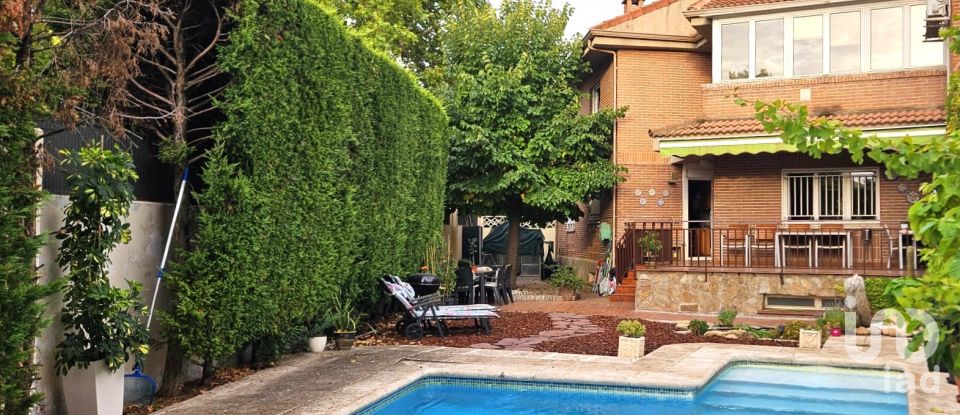 Gîte 5 chambres de 324 m² à Alcalá de Henares (28804)