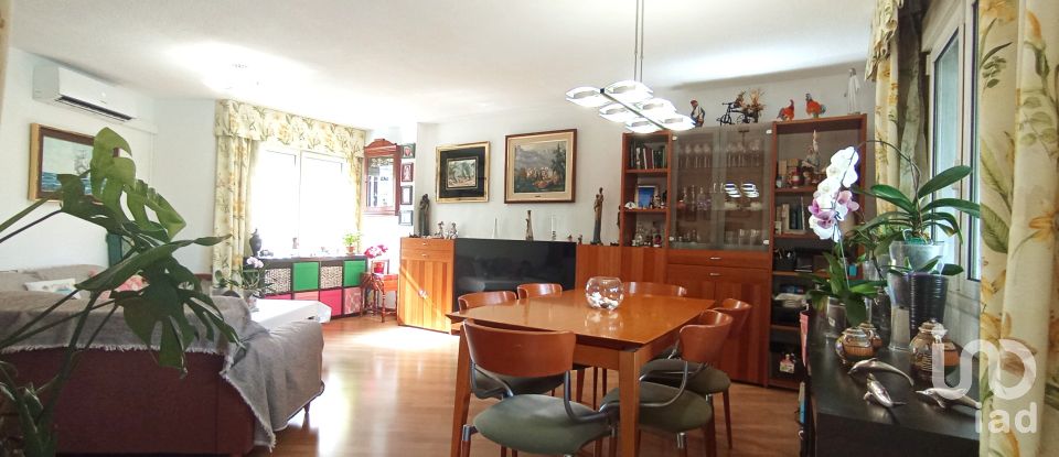 Gîte 5 chambres de 324 m² à Alcalá de Henares (28804)